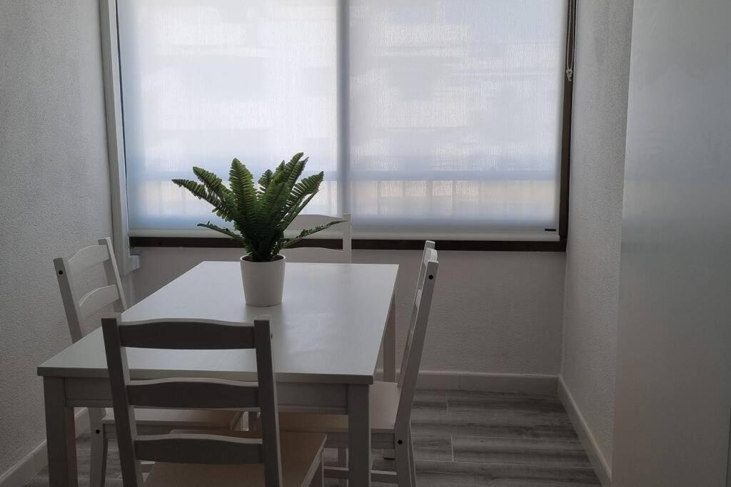 Coqueto Apartamento En La Playa Даймус Екстериор снимка